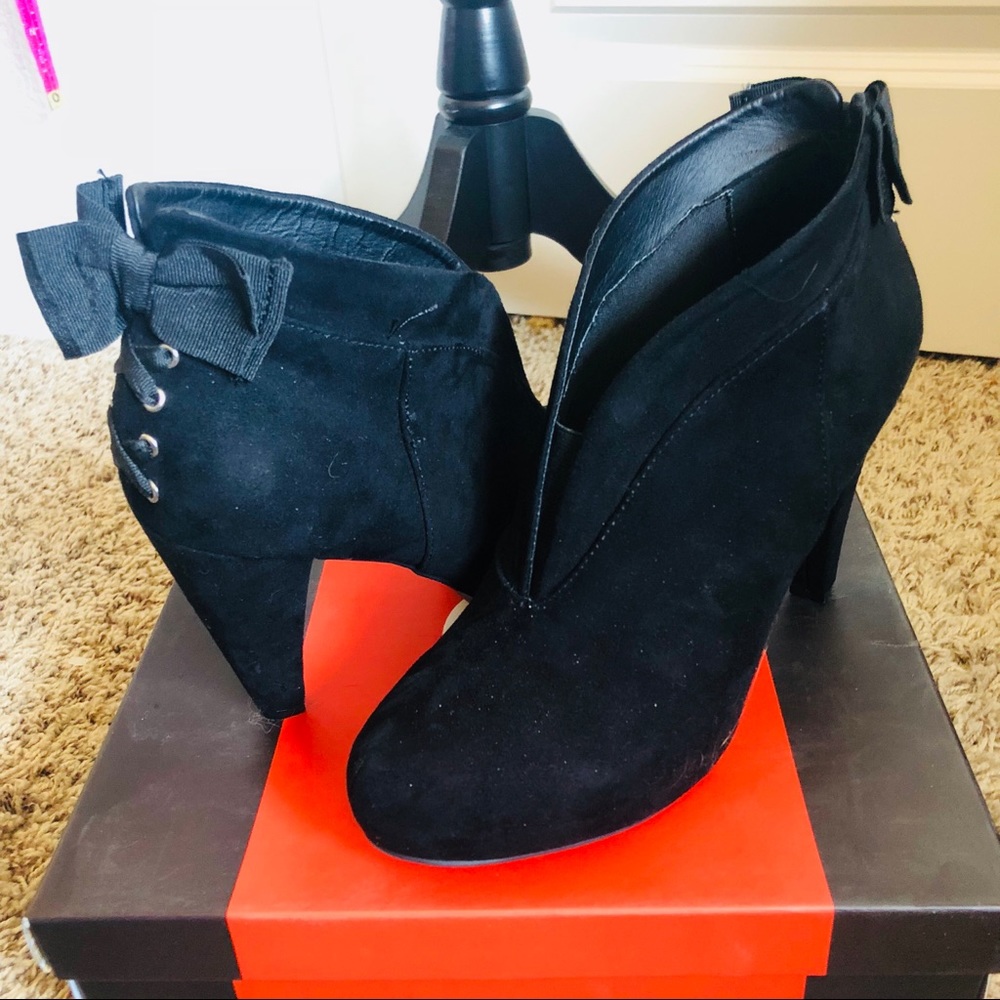 Guess booties